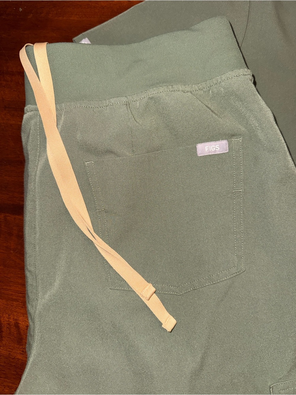 Figs Scrub Set - Picture 2 of 9